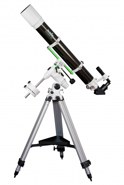 skywatcher refractor telescope